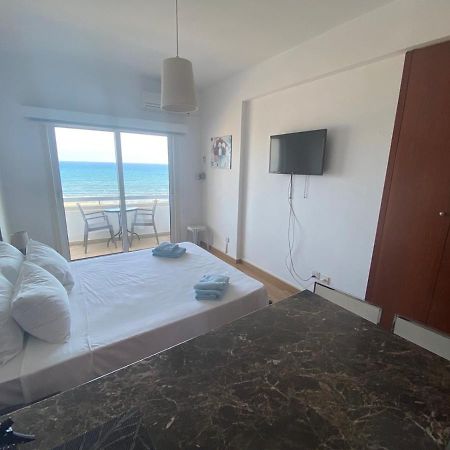 לרנקה Alex Beach Apartment 33 מראה חיצוני תמונה