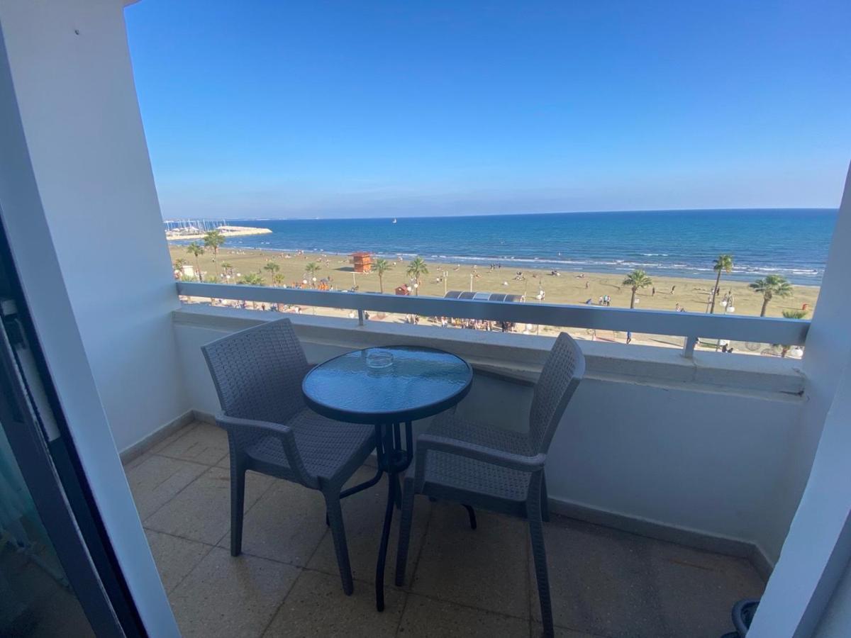 לרנקה Alex Beach Apartment 33 מראה חיצוני תמונה